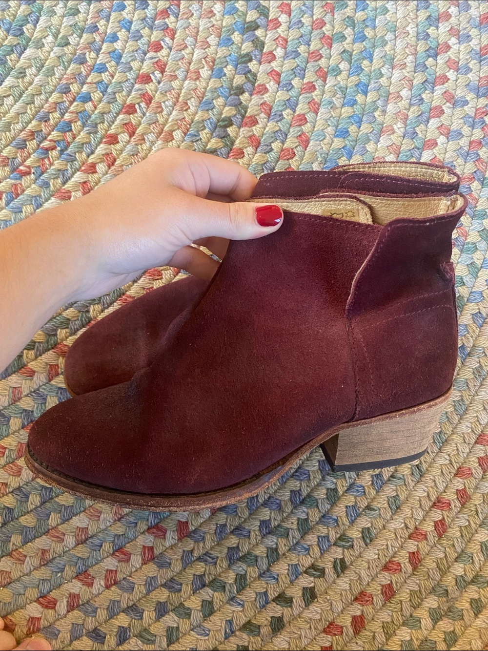 Portuguese suede leather maroon booties size 38 (7)